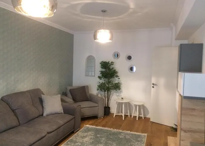 Flori de Iulie Apartamente